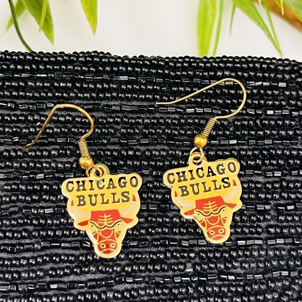 1988 Chicago Bulls Gold Tone & Enamel Dangle Drop Earrings Peter David Inc. 1150